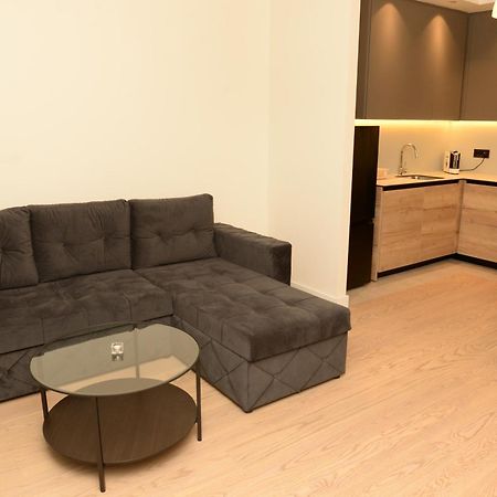 Apartman Irma Sajmiste Buitenkant foto