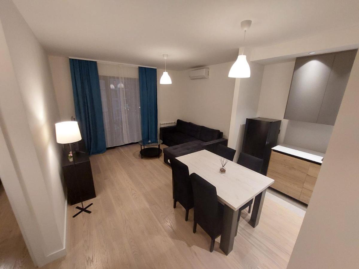 Apartman Irma Sajmiste Buitenkant foto